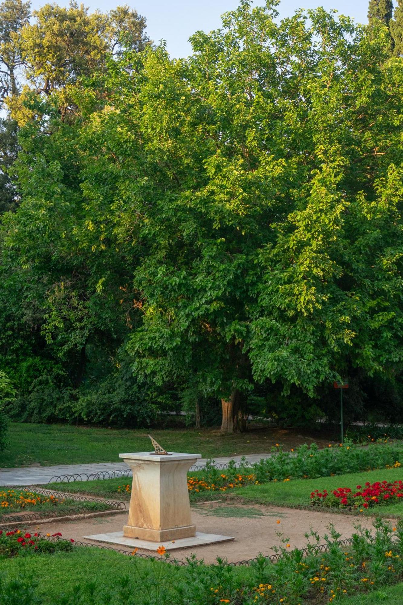 Harmony 2Br Apartment In Атина Екстериор снимка